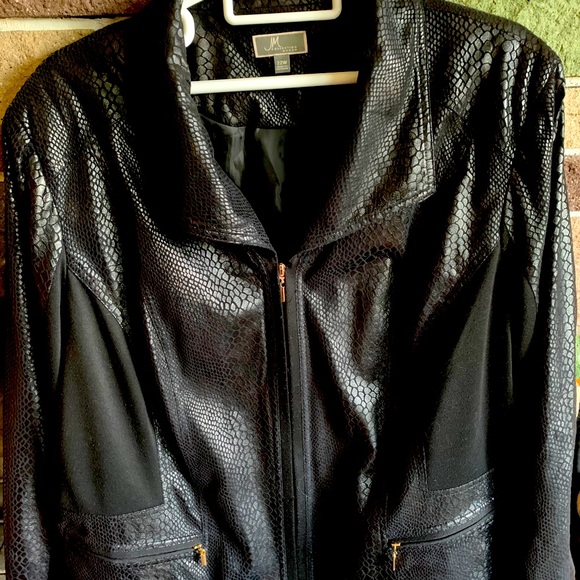 Black Jacket - Picture 1 of 3